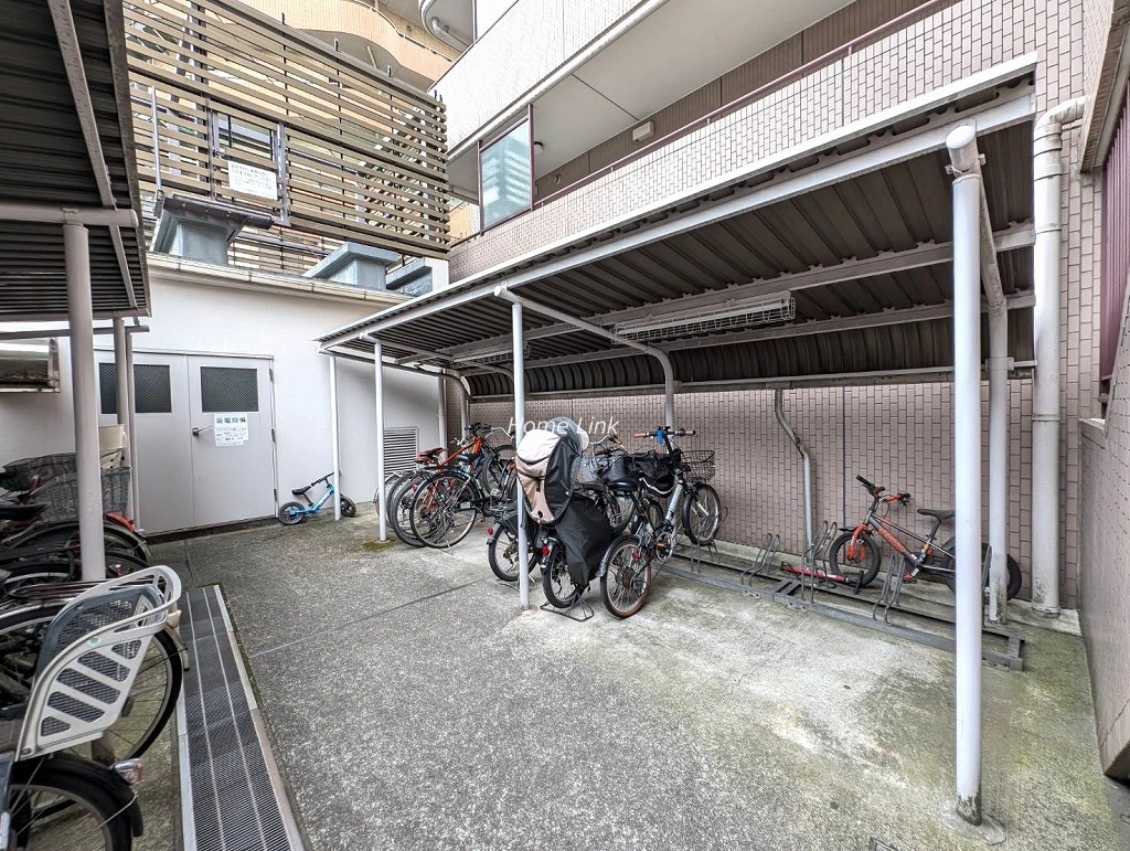 板橋桜川パーク・ホームズ　駐輪場